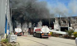 Tekirdağ’da Kauçuk Fabrikasında Yangın: Patlama Sesleri Korkuttu