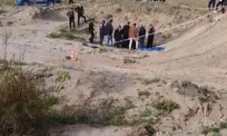 Çoban, Boş Arazide Battaniyeye Sarılı Erkek C*sedi Buldu