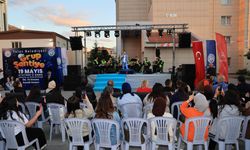 Grup Şantiye, 19 Mayıs Gençlik Konseri’nde coşku dolu performans sergiledi