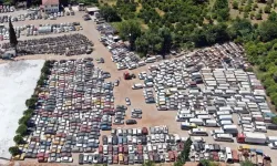 Yediemin Otoparkları Araç Mezarlığına Döndü: 25 Yıldır Bekleyen Araçlar Var