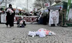 Konya’da Gazze İçin Kefene Sarılı Sessizlik
