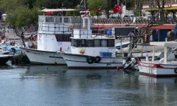 Tekirdağ'da Poyraz Fırtınası Balıkçıları Limanda Tuttu