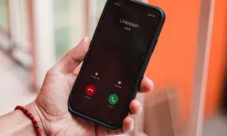 Telefonunuz Dinleniyor Olabilir! İşte Anlamanın 7 Yolu
