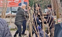 Seyyar satıcılardan zabıtaya bıçaklı saldırı, 1 zabıta yaralandı