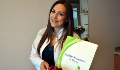 Sosyal Medya Diyetlerine Aldanmayın: Uzmandan Yaz İçin Sağlıklı Beslenme Rehberi