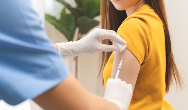 Uzmanından Uyarı :HPV Virüsüne Karşı Aşı Yapılmalı