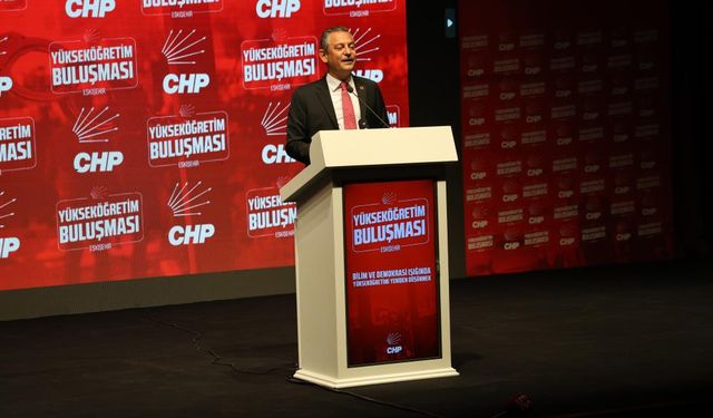 Özgür Özel: "Türkiye'de Yaşanan Bütün Meseleler Demokrasi Sorunudur"