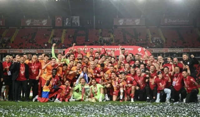 ŞAMPİYON GALATASARAY: 25. ZAFER, 5. YILDIZ!