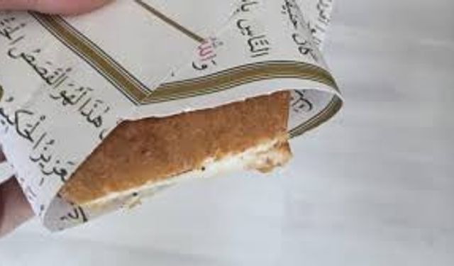 Gaziantep’te Okul Kantininde Kur’an-ı Kerim Sayfalarının Tost Kağıdı Olarak Kullanılması Skandalı