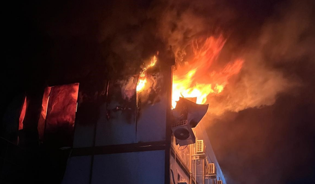 İşçi konteynerinde çıkan yangın kontrol altına alındı