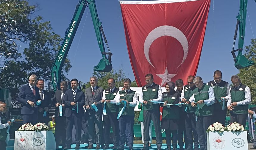 Bakan Yumaklı: "68 taşkın maksatlı depolama tesisiyle 20 milyon dekarlık alanda kontrol tesisleri oluşturuldu"