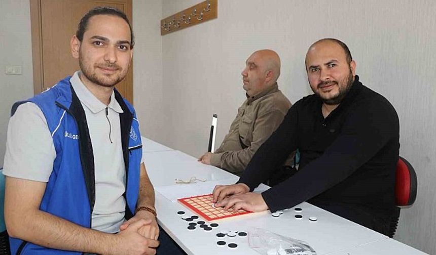 Sivas’ta görme engellilere özel “Dokun Taş” akıl oyunu geliştirildi