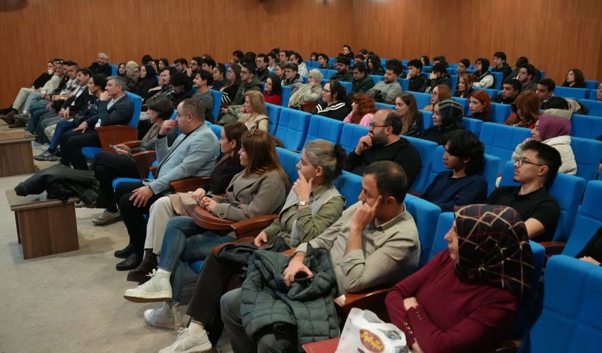 Turist rehberi ve yazar Şerif Yenen’den genç rehberlere farklılaşma çağrısı